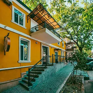 Hillside Center Hotel